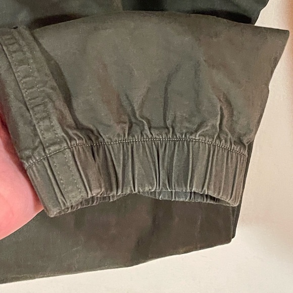 Jimi Roos Designer Army Green Embroidered jogger pants Women’s size 33 W - Picture 5 of 8